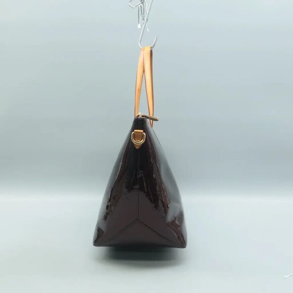 100% Authentic LOUIS VUITTON Bellevue Burgundy Patent Leather Tote - Picture 3 of 12